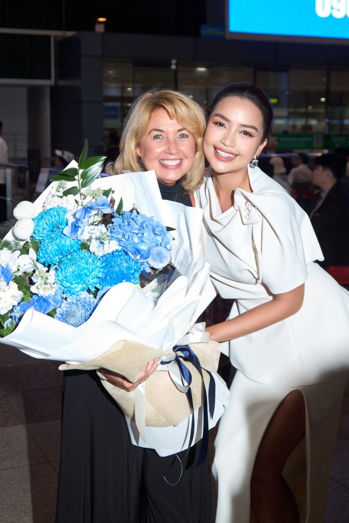 Paula Shugart và Giám đốc Quốc gia Miss Cosmo Vietnam – Hoa hậu Ngọc Châu